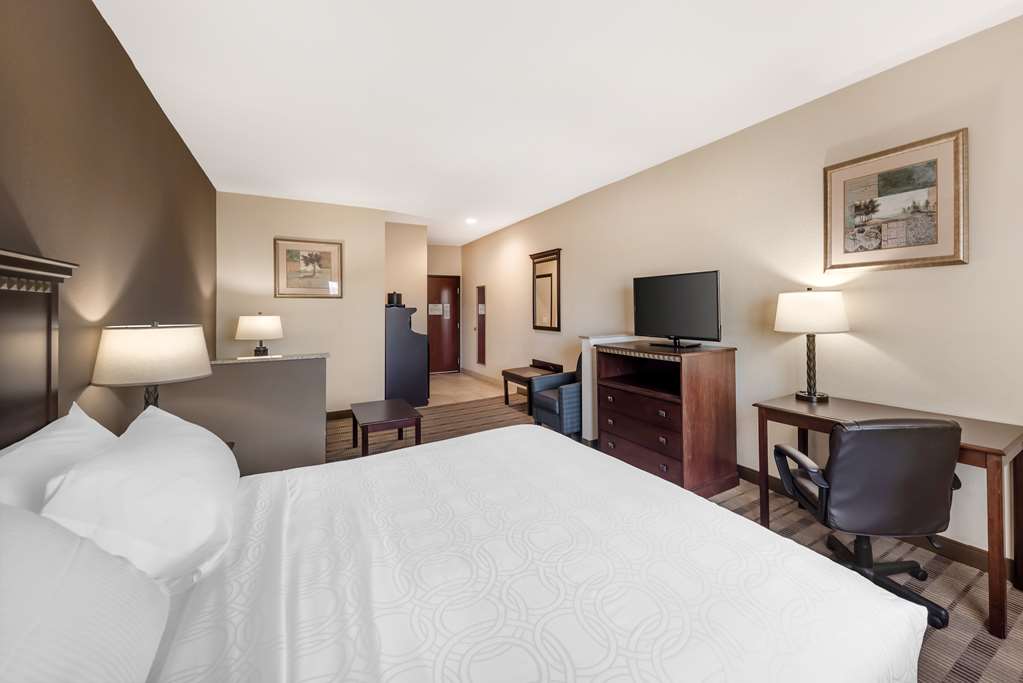 Best Western La Grange Inn & Suites - photo 12