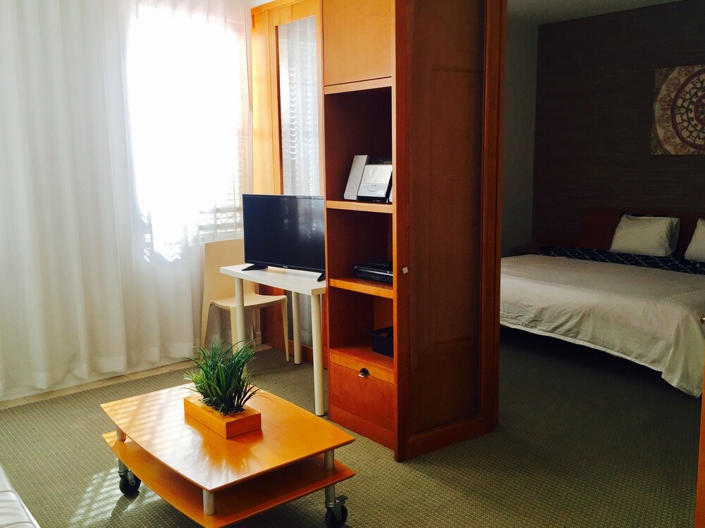 The Mercury All Suites Hotel - photo 14