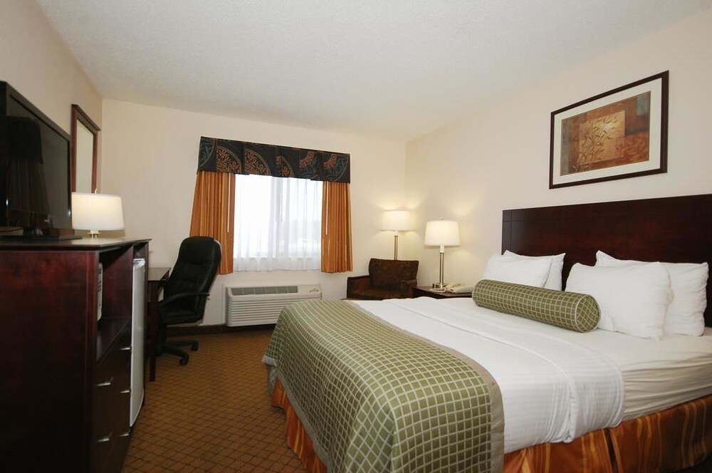 Baymont by Wyndham Delaware - photo 12