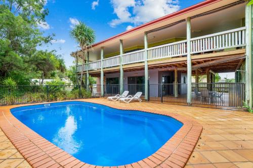 Barnys Rainbow Beach — 4-Star Luxury Hotel in Rainbow Beach, Australia