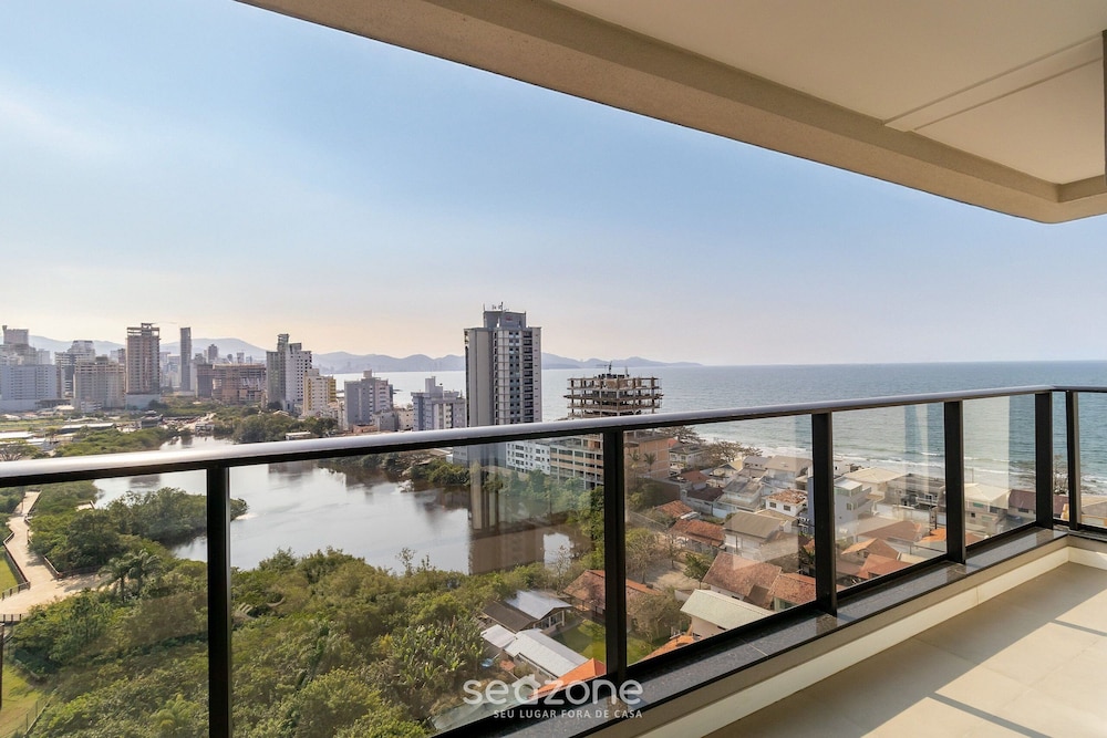 Apto Novo a 150m da Praia de Pereque CLE1202 — 4-Star Luxury Hotel in Porto Belo, Brasil