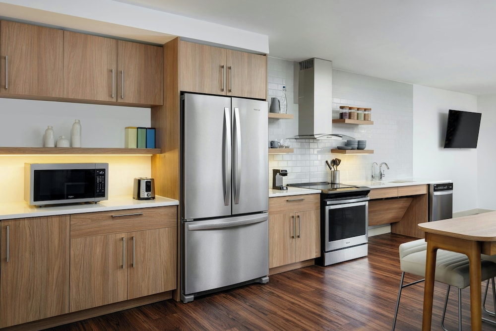 Element Knoxville West - photo 21