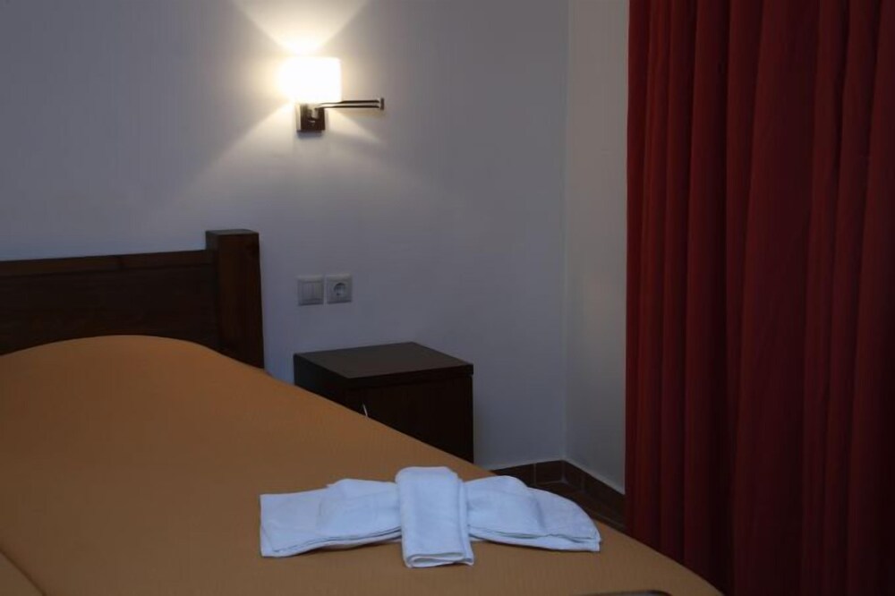 Hotel Morfeas — Pyrgetos — photo 5