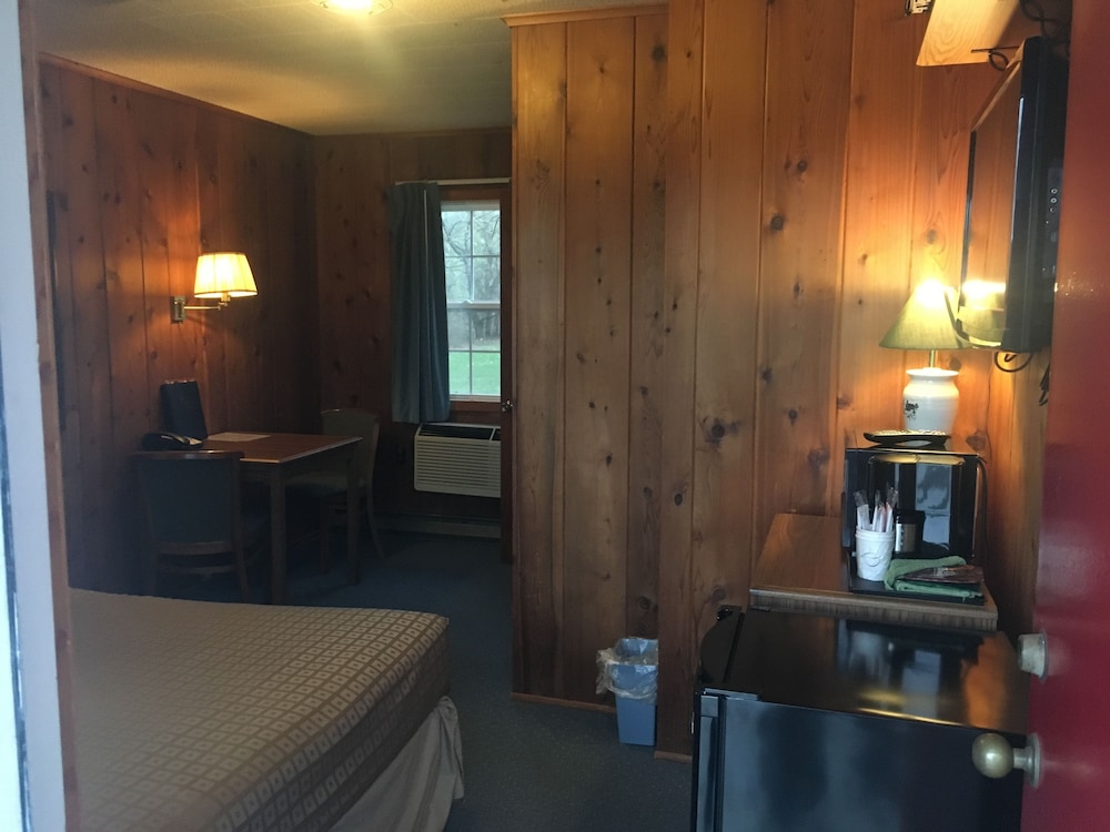 Day's End Motel - photo 8
