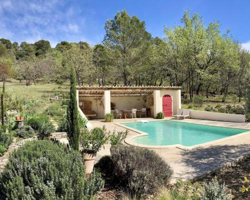Les Lavandes in Saignon, France