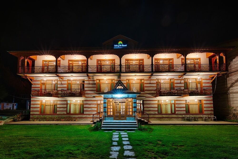 Solang Ski Resort — hotel in Manali