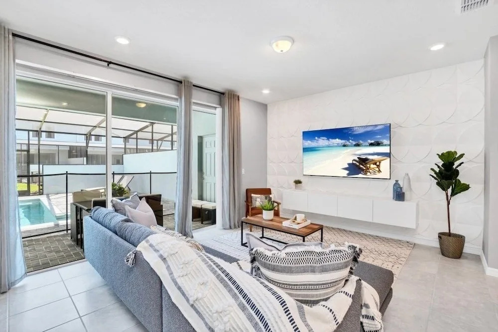 5 Bed In Windsor Island Resort 5 Bedroom Townhouse by RedAwning - featured photo