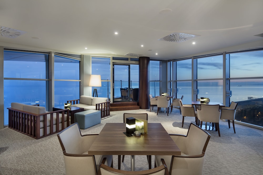 מזון ומשקאות