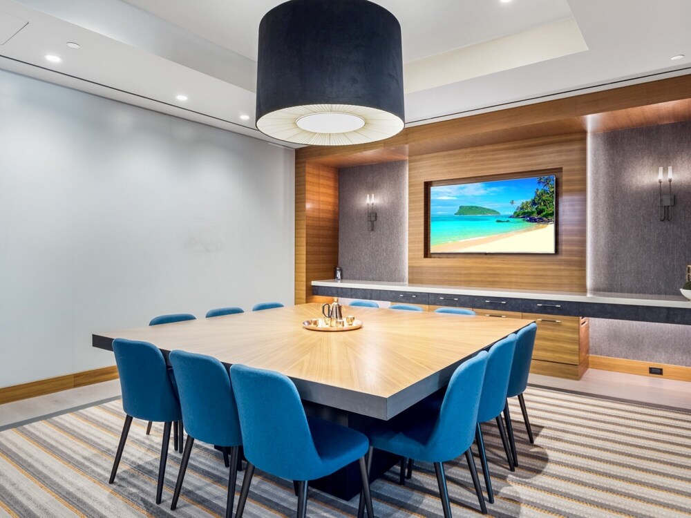 Global Luxury Suites at Reston Town Center - photo 104