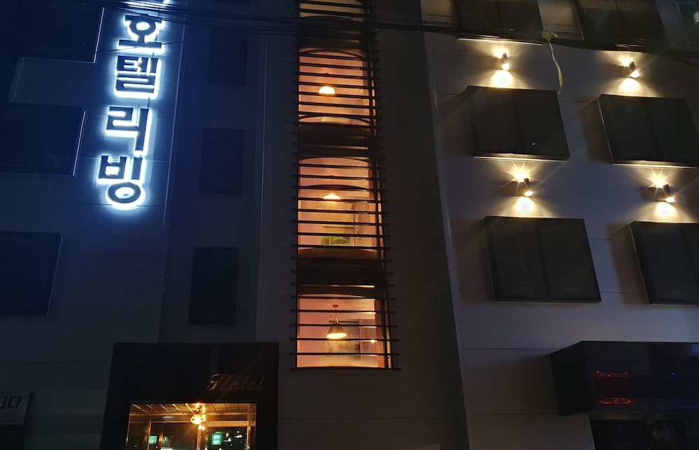 Living Hotel - last minute hotel in Incheon
