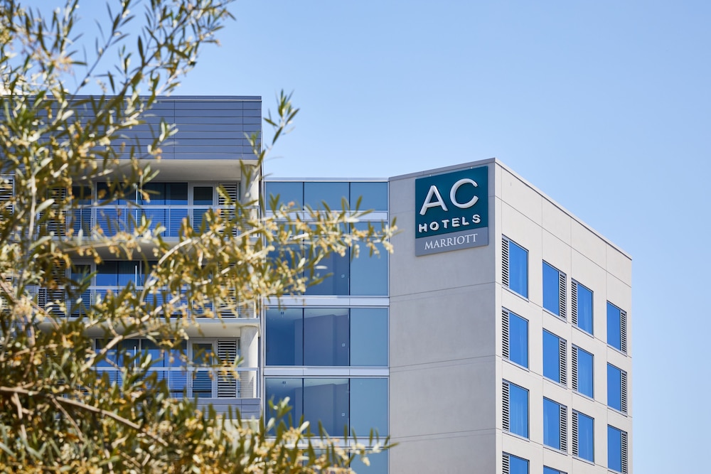 AC Hotel Irvine - photo 45