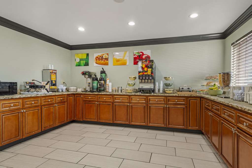 Quality Inn & Suites Morrow Atlanta South - photo 14