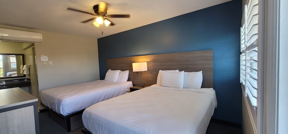 Pismo Beachwalker Inn & Suites - photo 15