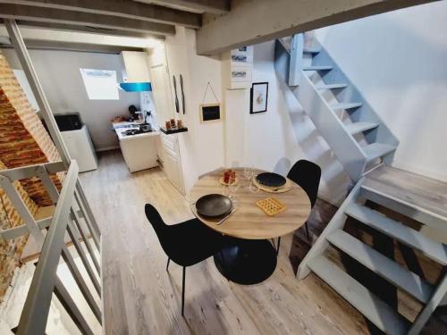 Appartements Avesnes Sur Helpe Centre Ville T2 — hotel in Avesnes-Sur-Helpe