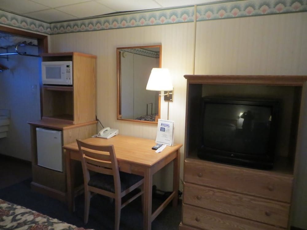 Midtown Western Inn - photo 9