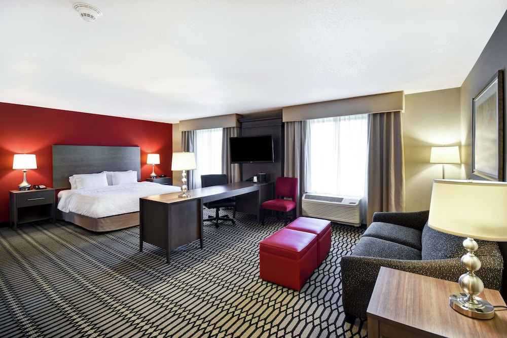 Hampton Inn Middletown - photo 15