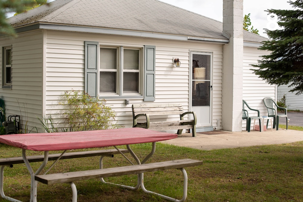 Stefan's R&R Resort - photo 14