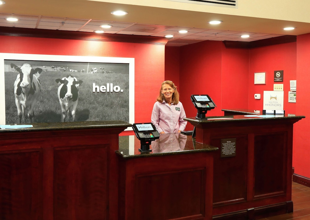Hampton Inn & Suites Lamar - photo 8