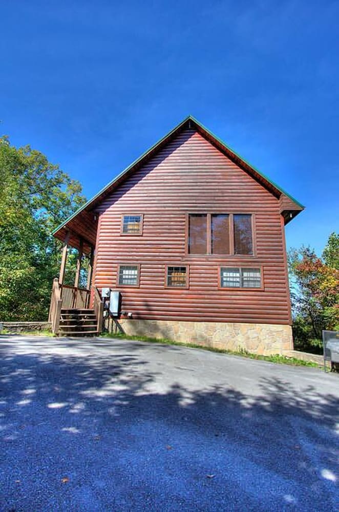 Picturesque 2 2 Close to Parkway - photo 31