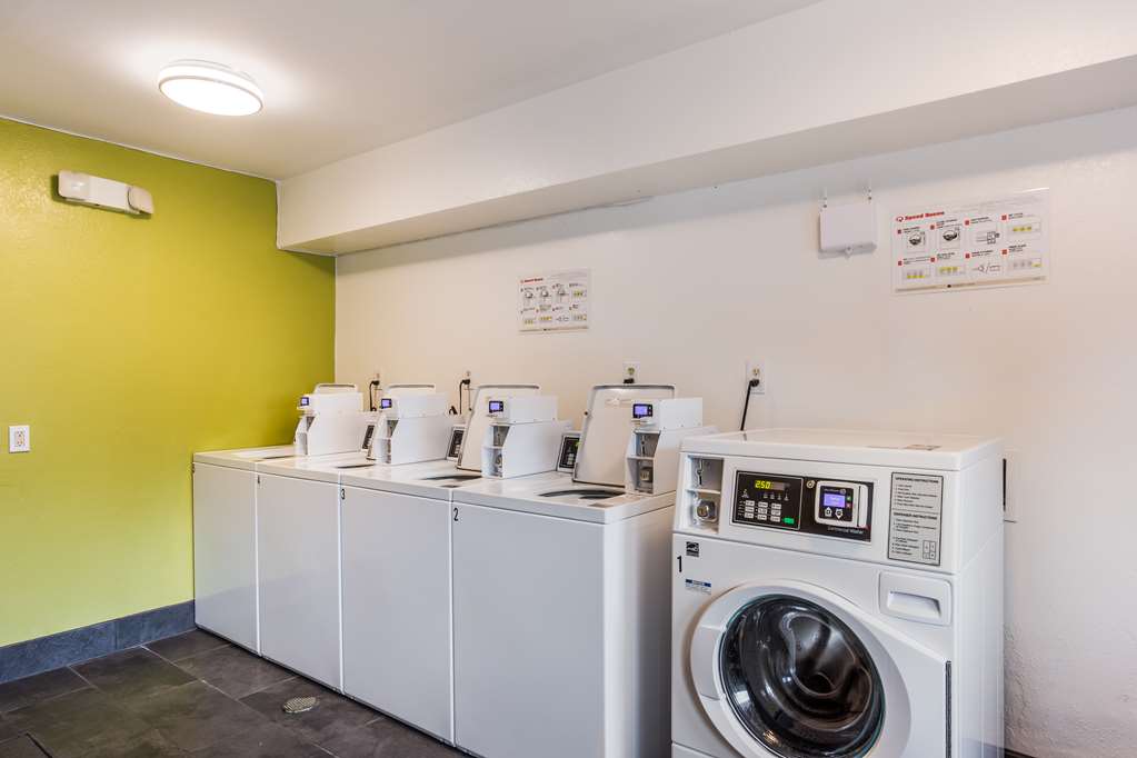 Studio 6 Extended Stay Jacksonville FL South - photo 23
