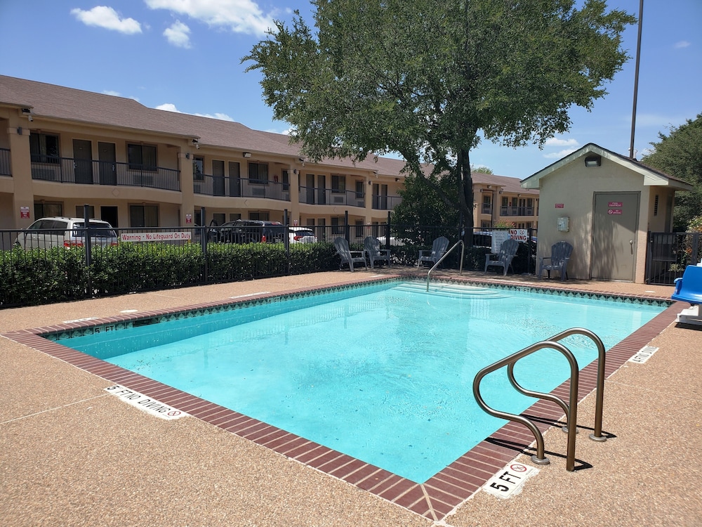 Highland Inn Arlington - photo 22