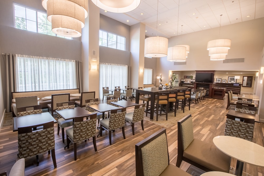 Hampton Inn & Suites Berkshires Lenox - photo 4