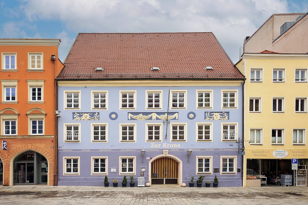 Zur Krone - last minute hotel in Neuotting