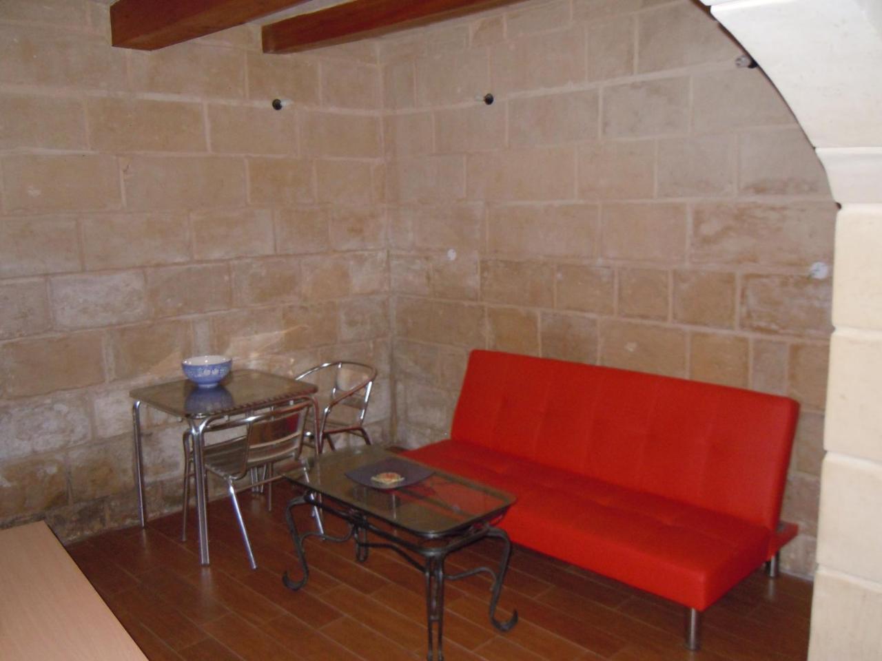 D House — Vittoriosa — photo 3