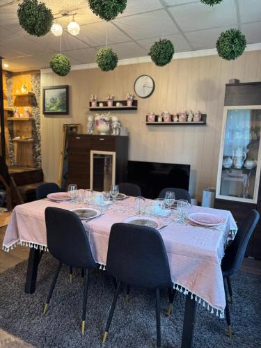 Guest house ''Stropiki'' with Sauna and hot Tub — 4-Star Luxury Hotel in Daugavpils, Latvia