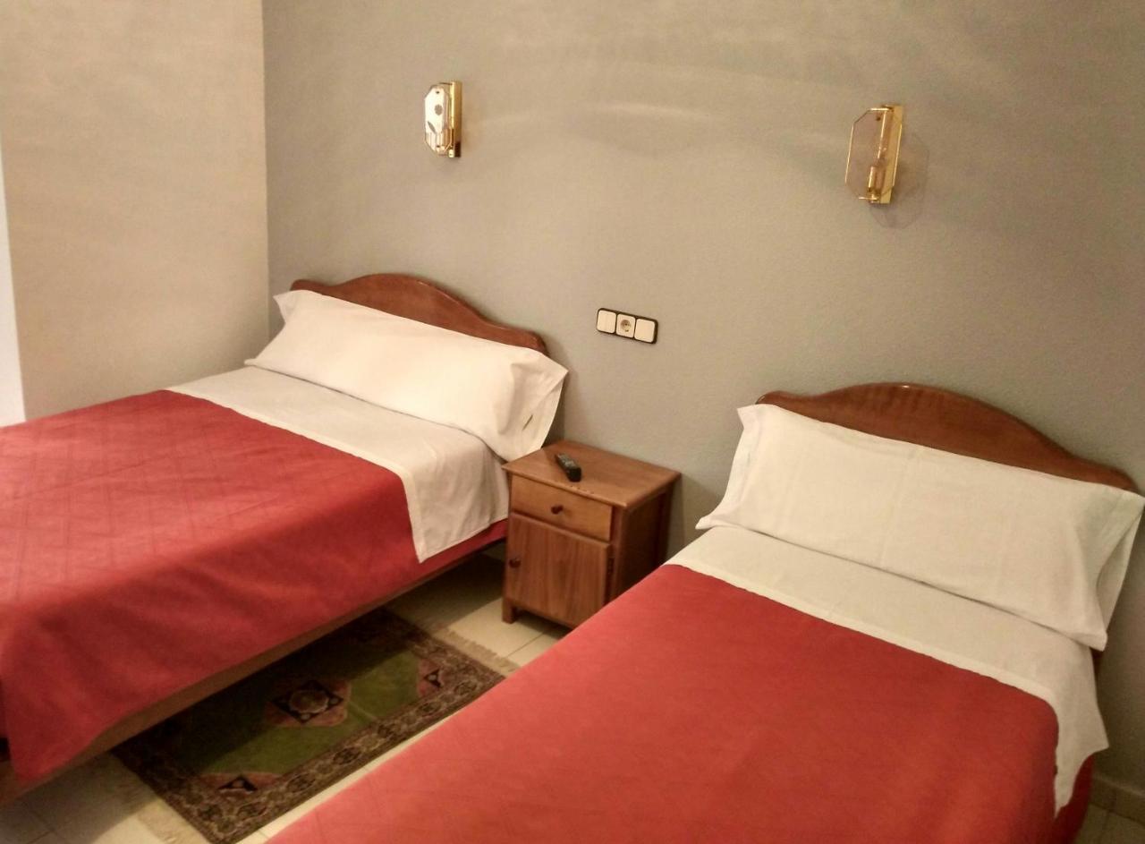 Hostal Gaudi - last minute hotel in Madrid