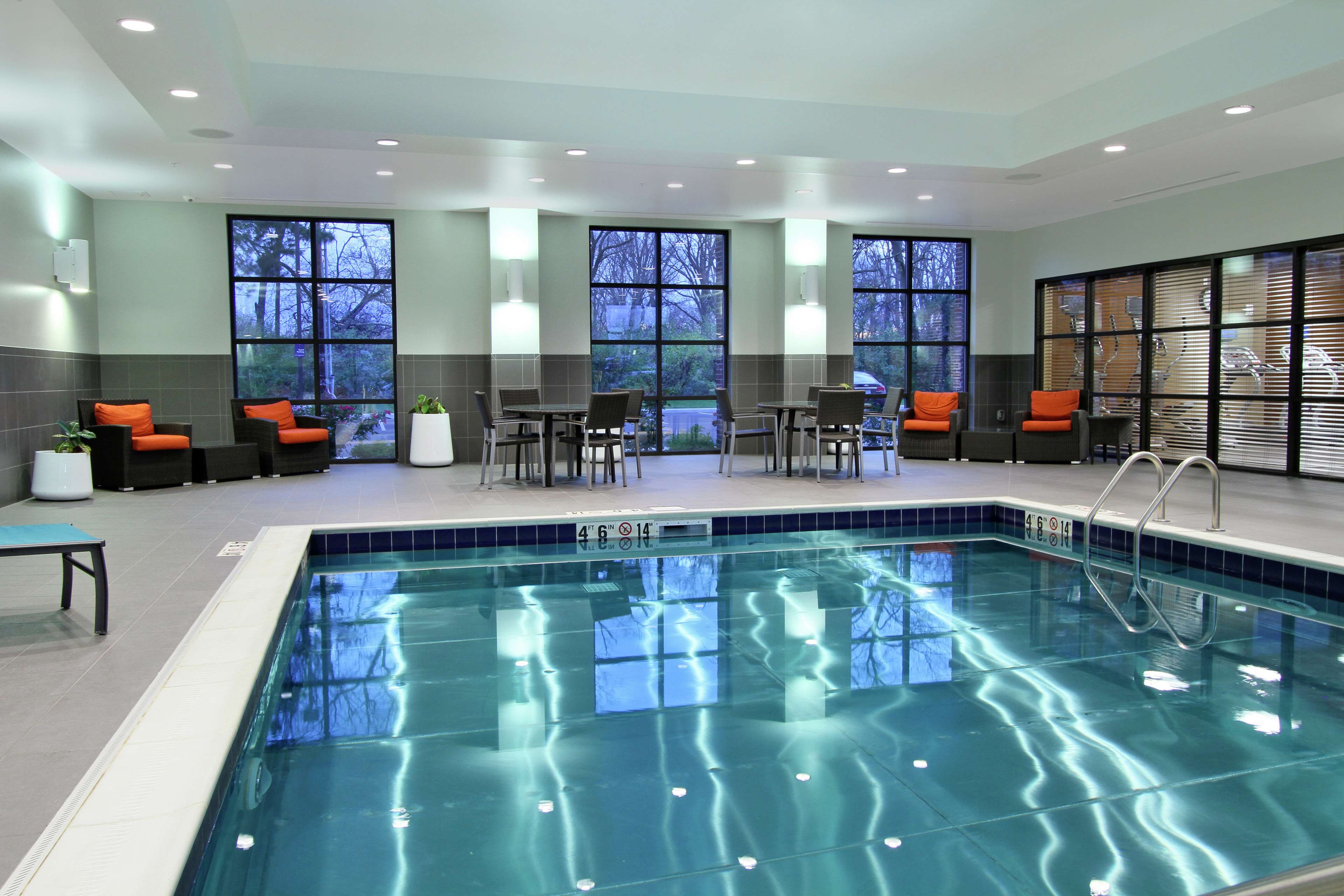 Hampton Inn & Suites Columbus University Area - photo 20