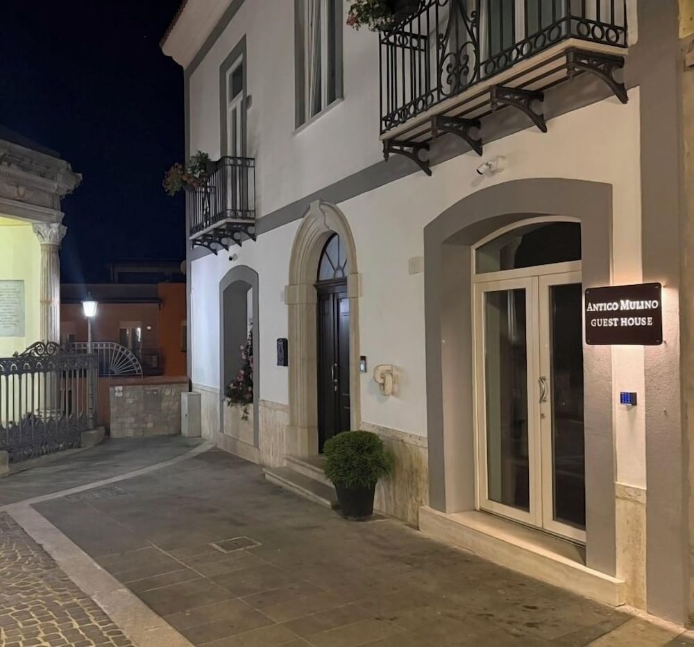 Antico Mulino Guest House — 4-Star Luxury Hotel in Potenza, Italy