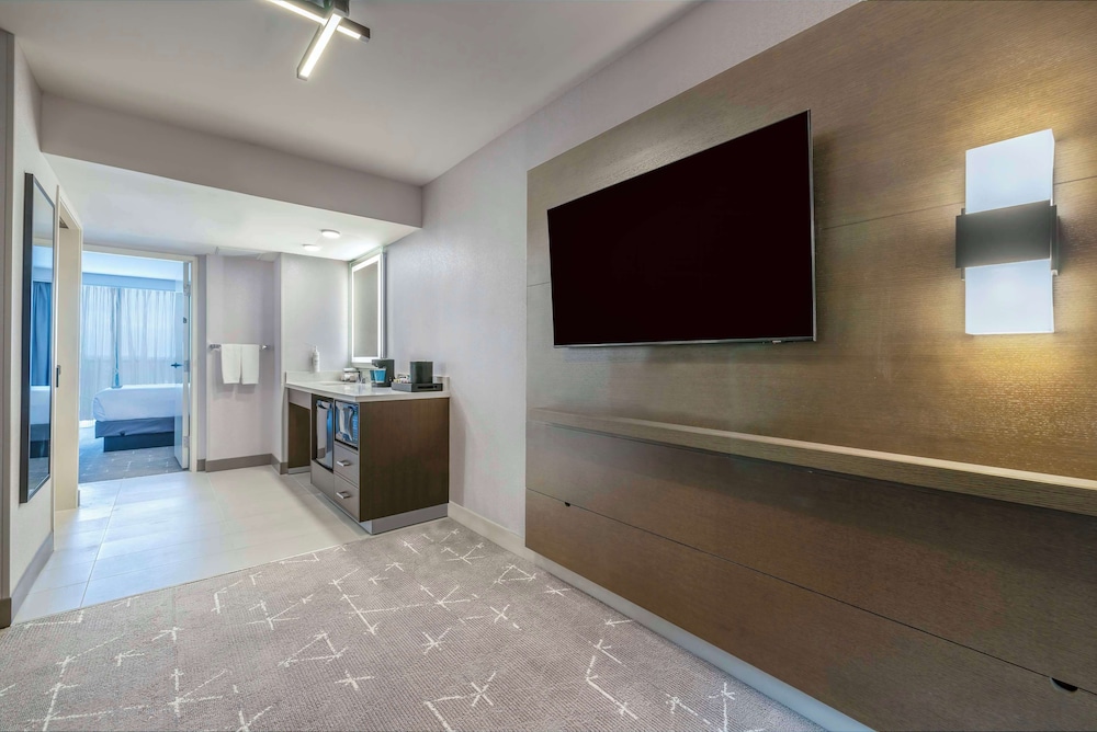 Embassy Suites by Hilton Tulsa I 44 - photo 18