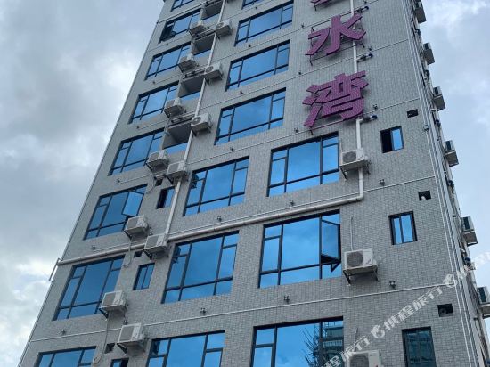 Bishuiwan Hot Spring Holiday Hotel — hotel in Jiading