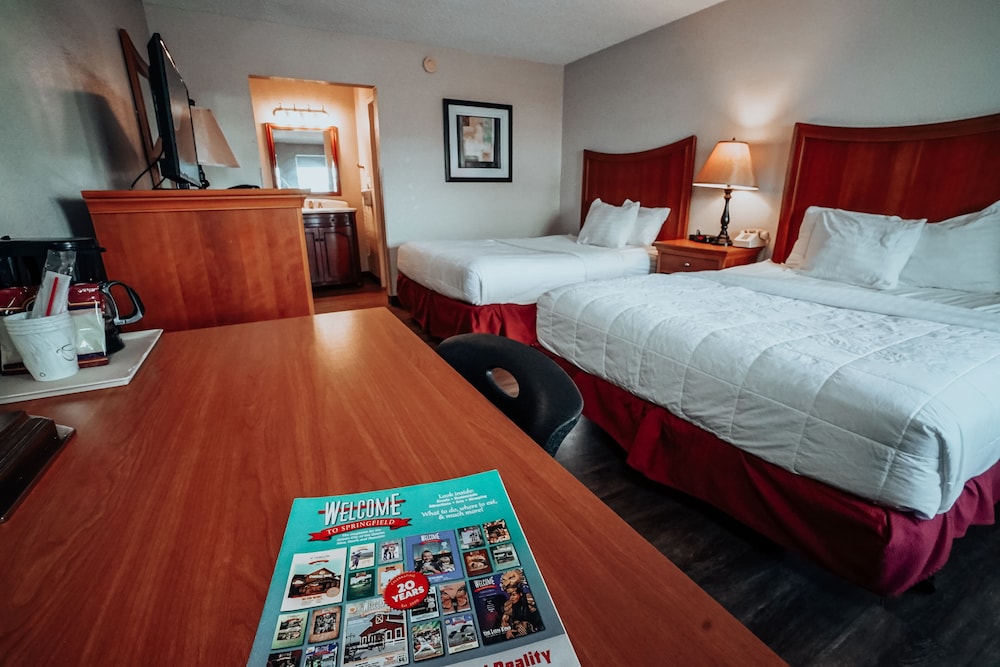 Lamplighter Inn & Suites North - photo 9