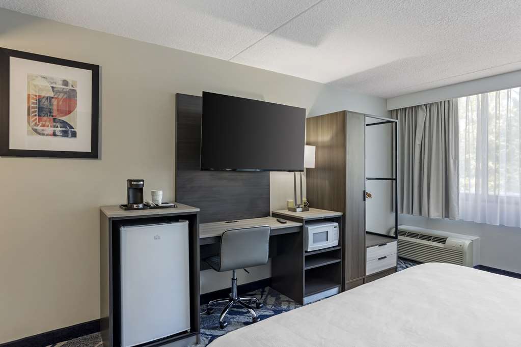 Best Western Rutgers University Hotel - photo 21