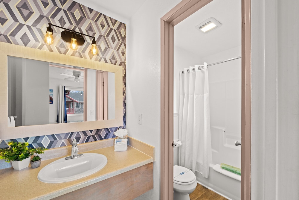 Surf & Sand Inn - photo 22