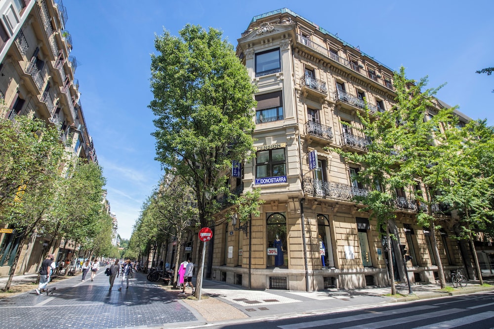 Pensión Donostiarra in San Sebastian, Spain