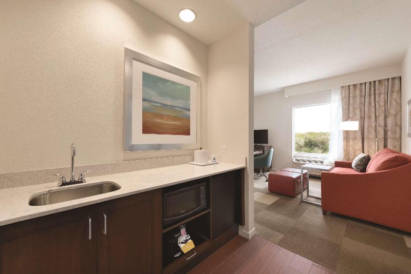 Hampton Inn & Suites Deland - photo 78