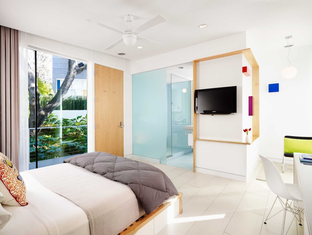Frame Hotel Treehouse - photo 7