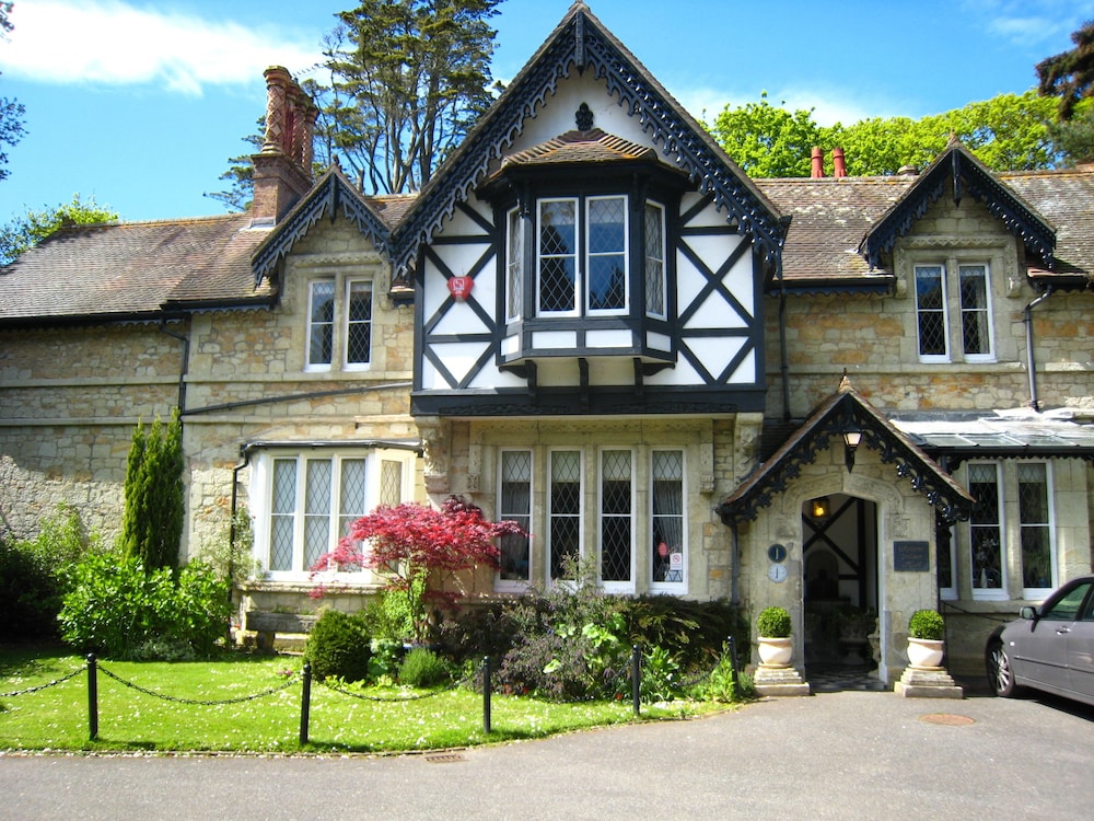 Rylstone Manor Hotel in Shanklin, United Kingdom