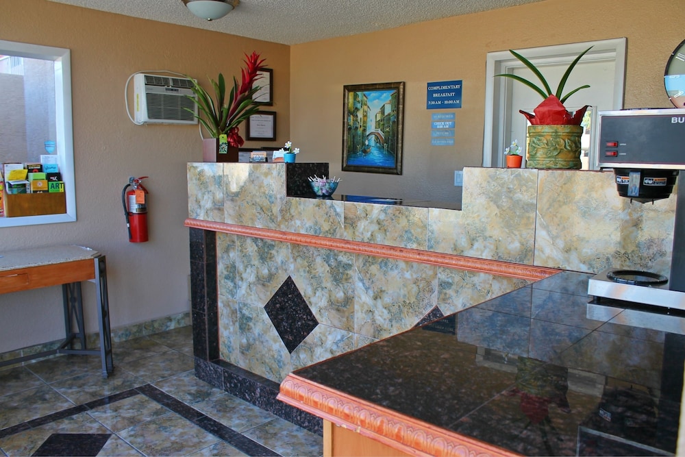 Stone Inn U of A - photo 3