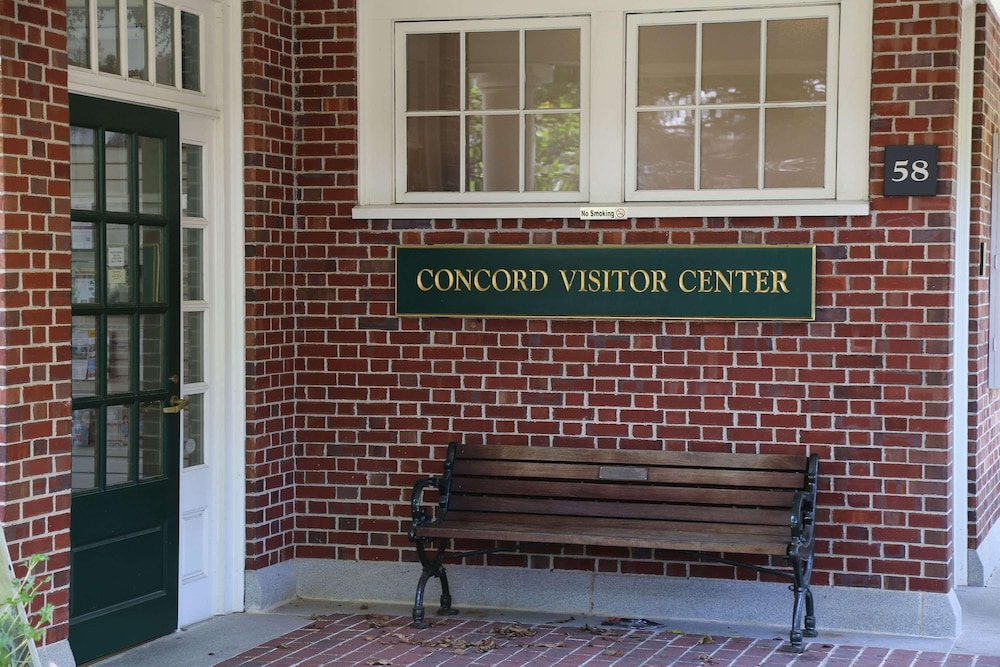 Historic Concord Suites - photo 36