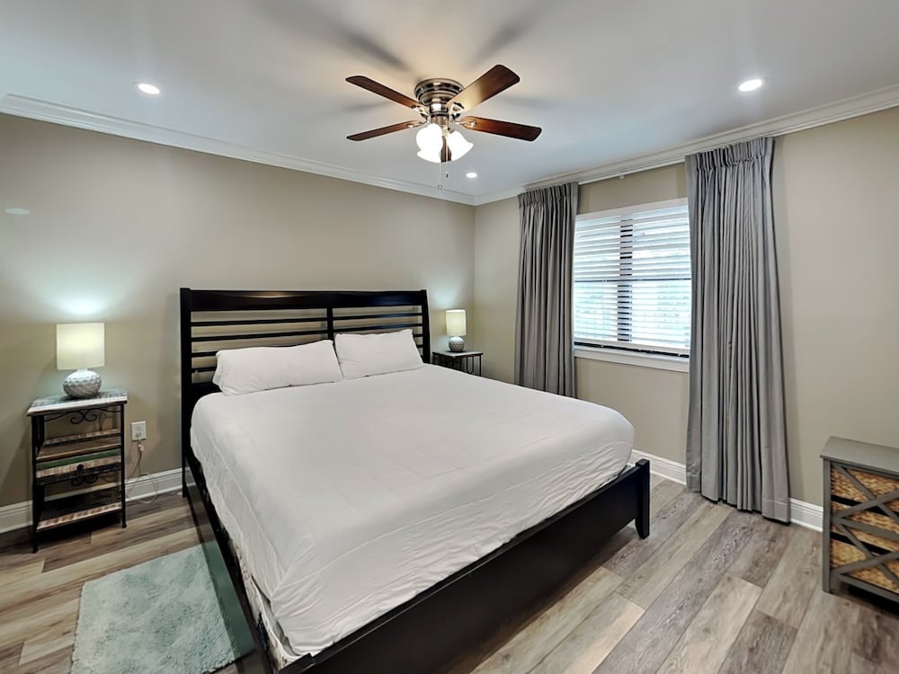 Edgewater Beach & Golf Resort II by Resort Collection - photo 34