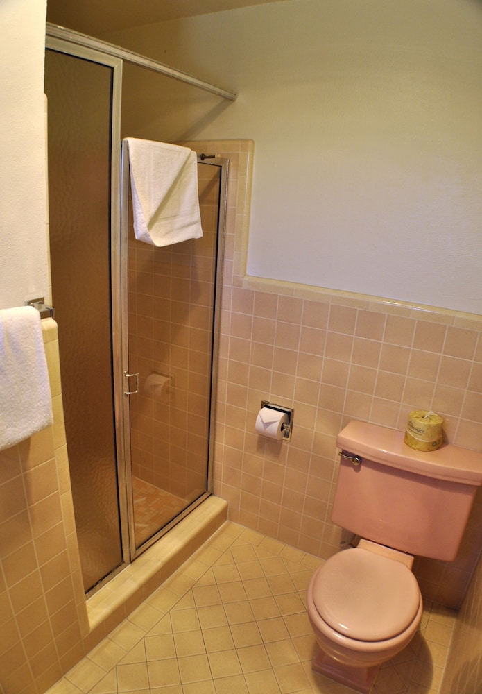 Uptown Inn - photo 28