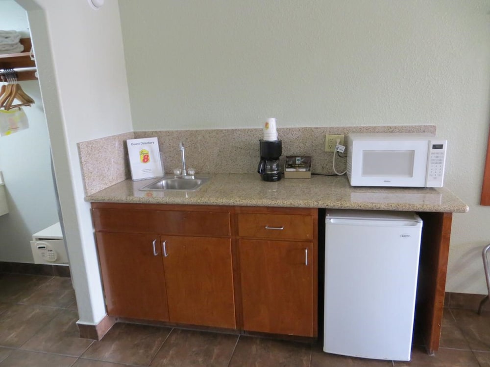 Super 8 by Wyndham South Padre Island - photo 23
