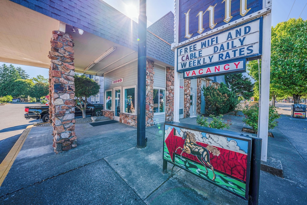 Unicorn Inn by OYO Portland - photo 48