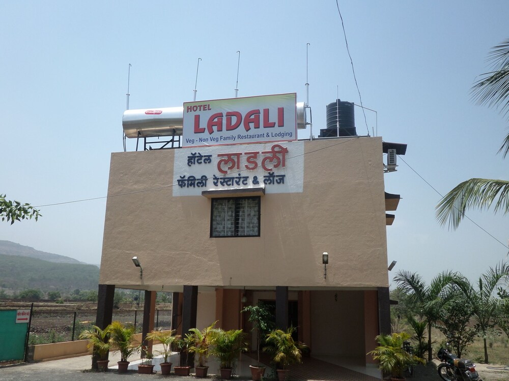 Hotel Ladli Lodging - last minute hotel in Pune