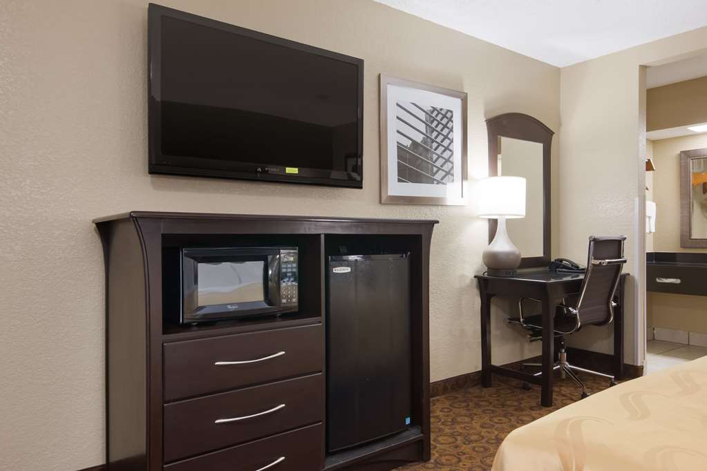 Quality Inn Magnolia - photo 8