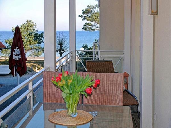 Strandzauber Villa Helene mit seitlichem Meerblick direkt am Strand — 4-Star Luxury Hotel in Ostseebad Binz, Germany